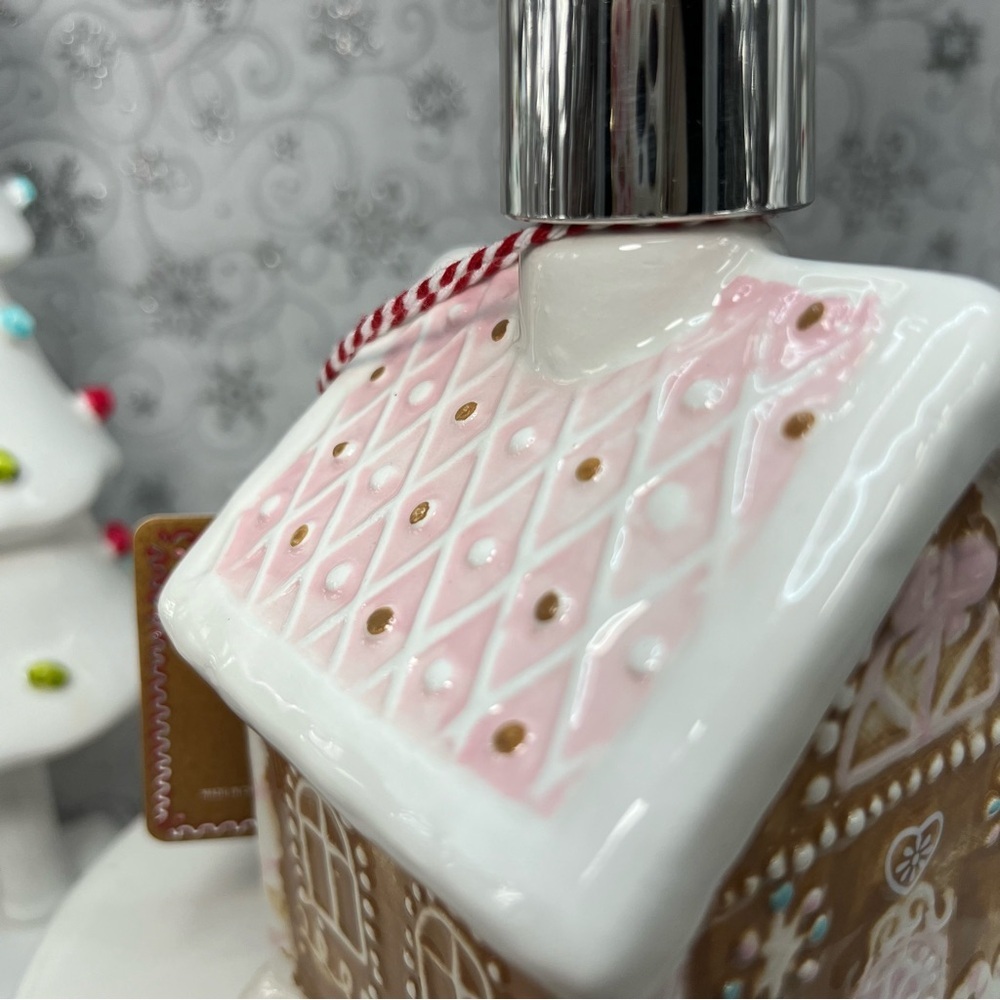 Christmas Pastel Pink Ceramic Gingerbread Soap Dispenser & Dish Scrubby Holder - Picture 6 of 12
